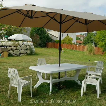 Daire Le Logis Des Juliats Saint-Seurin-d'Uzet